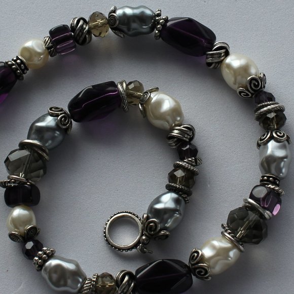 Pearl Earrings and Necklace - Picture 6 of 11